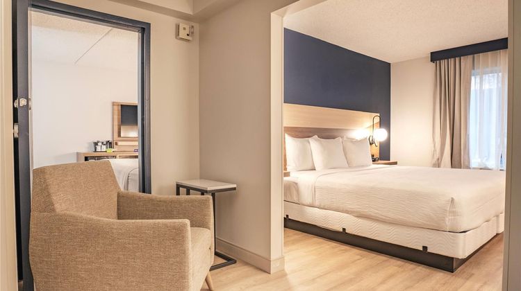 La Quinta Inn & Suites Danbury Room