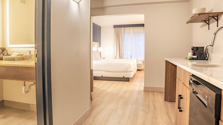 La Quinta Inn & Suites Danbury Room