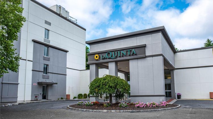 La Quinta Inn & Suites Danbury Exterior