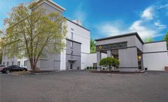La Quinta Inn & Suites Danbury