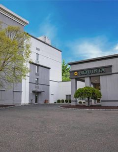 La Quinta Inn & Suites Danbury