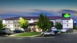 La Quinta Inn & Suites Blue Springs Exterior