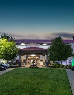 La Quinta Inn & Suites Blue Springs