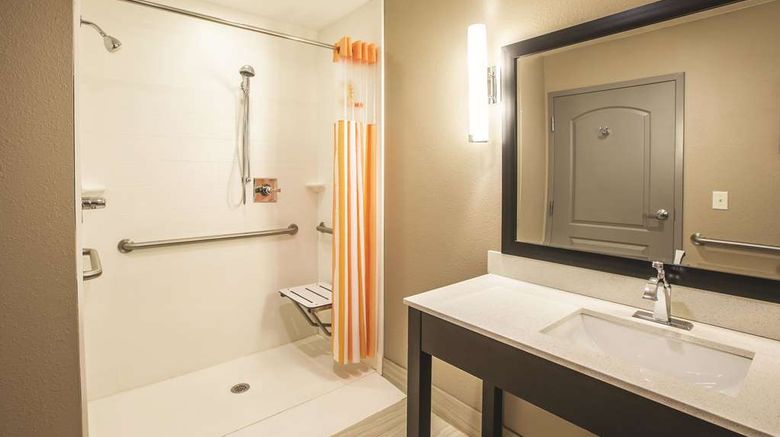 <b>La Quinta Inn & Suites Hattiesburg - I-59 Room</b>. Images powered by <a href="https://iceportal.shijigroup.com/" title="IcePortal" target="_blank">IcePortal</a>.