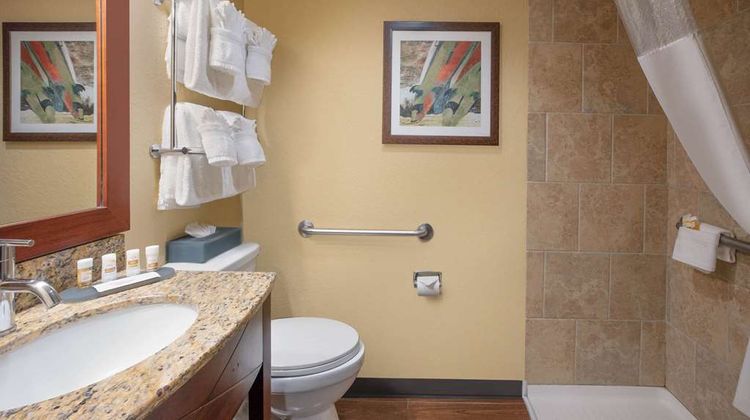 La Quinta Inn & Suites Oceanfront Room