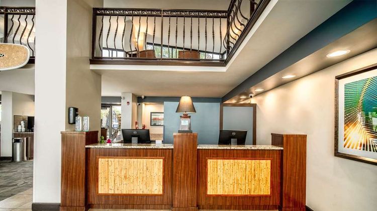 La Quinta Inn & Suites Oceanfront Lobby