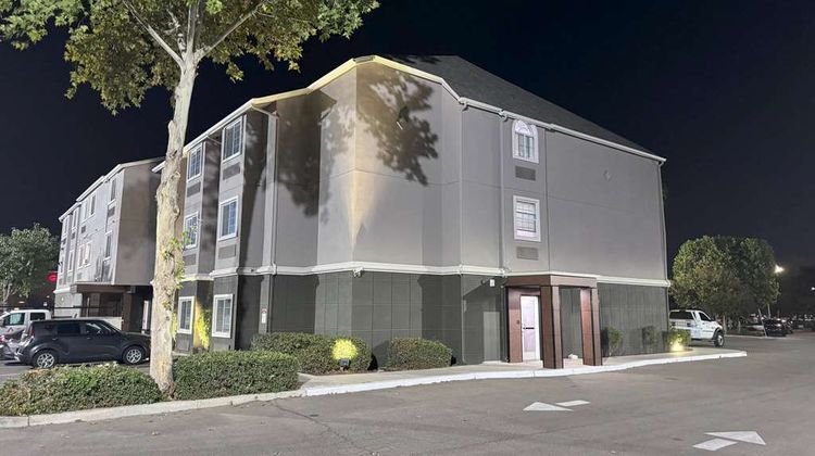 La Quinta Inn & Suites Tulare Exterior