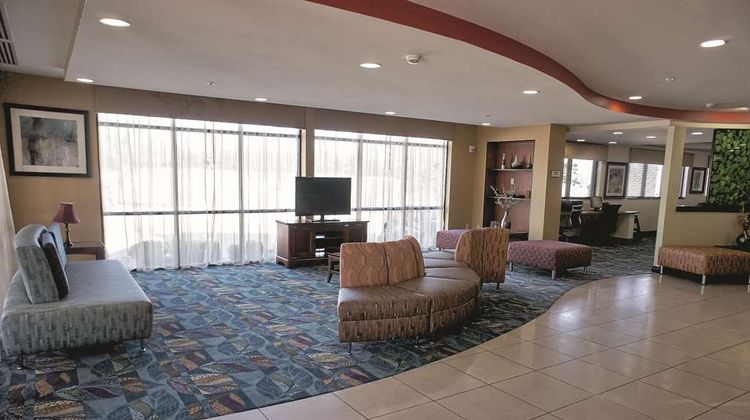 La Quinta Inn & Suites Edmond Lobby