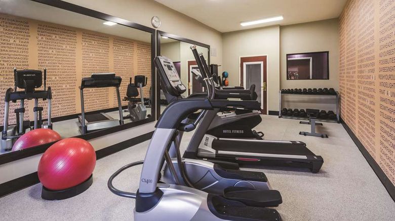 <b>La Quinta Inn & Suites Louisville Health</b>. Images powered by <a href="https://iceportal.shijigroup.com/" title="IcePortal" target="_blank">IcePortal</a>.