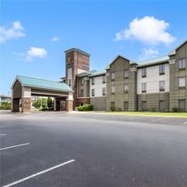 La Quinta Inn & Suites Louisville