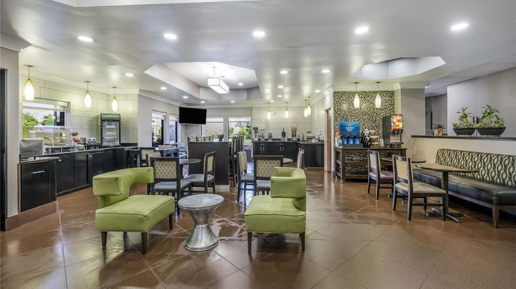 La Quinta Inn & Suites Louisville Restaurant