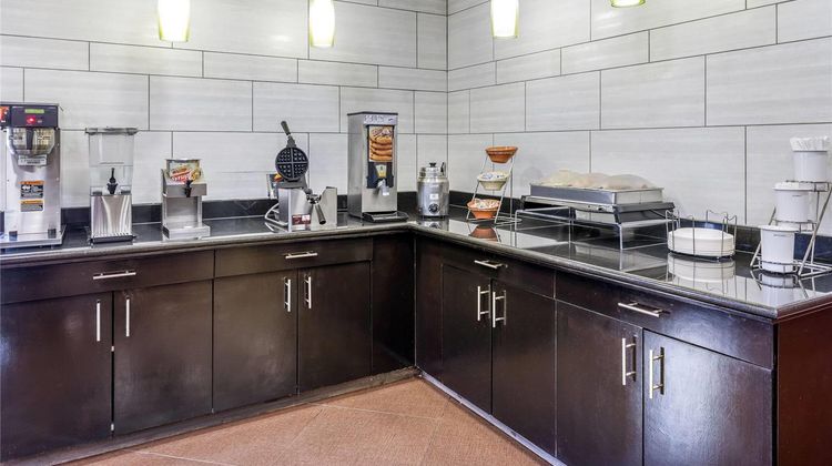 La Quinta Inn & Suites Louisville Restaurant
