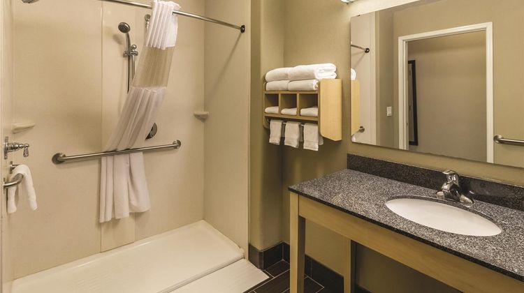 La Quinta Inn & Suites Fargo Room