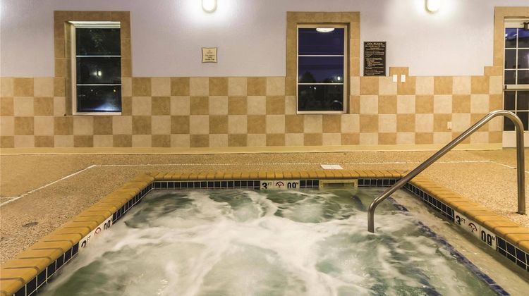 La Quinta Inn & Suites Fargo Pool