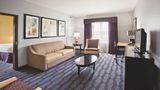 La Quinta Inn & Suites Hinesville Suite