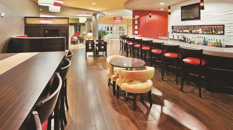 <b>La Quinta Inn & Suites Hinesville Restaurant</b>. Images powered by <a href="https://iceportal.shijigroup.com/" title="IcePortal" target="_blank">IcePortal</a>.