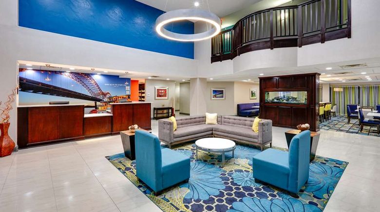 <b>La Quinta Inn & Suites Horn Lake Lobby</b>. Images powered by <a href="https://iceportal.shijigroup.com/" title="IcePortal" target="_blank">IcePortal</a>.