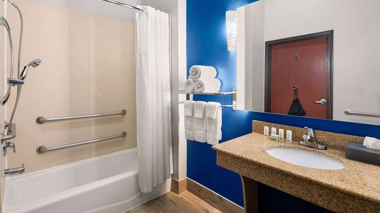 La Quinta Inn & Suites Denton Room