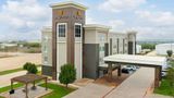 <b>La Quinta Inn & Suites Denton Exterior</b>. Images powered by <a href="https://iceportal.shijigroup.com/" title="IcePortal" target="_blank">IcePortal</a>.