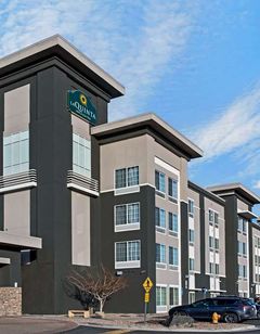 La Quinta Inn & Suites Gateway Park