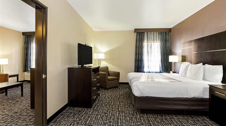 La Quinta Inn & Suites Gateway Park Suite