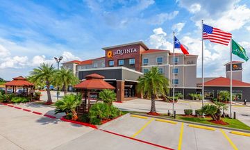 La Quinta Inn and Suites Channelview