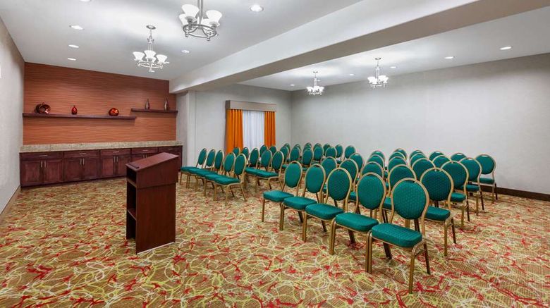 <b>La Quinta Inn and Suites Channelview Room</b>. Images powered by <a href="https://iceportal.shijigroup.com/" title="IcePortal" target="_blank">IcePortal</a>.