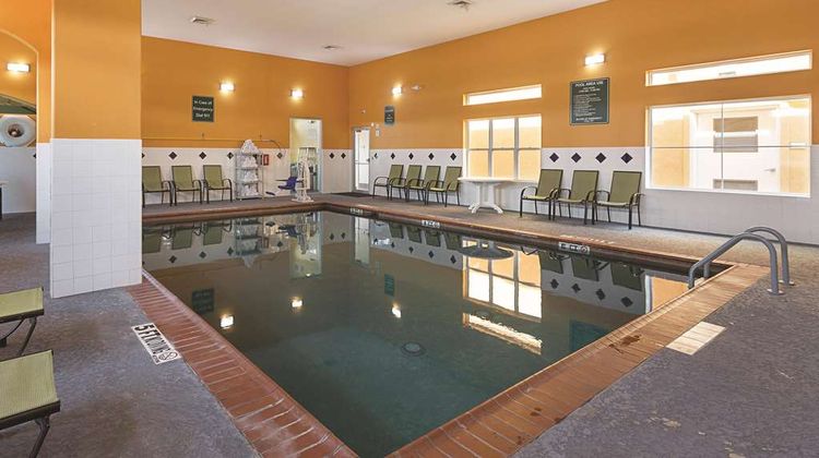 La Quinta Inn and Suites Channelview Pool
