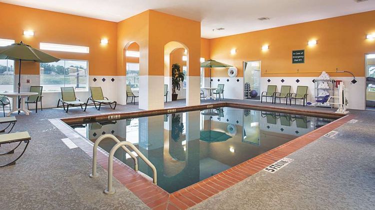La Quinta Inn and Suites Channelview Pool