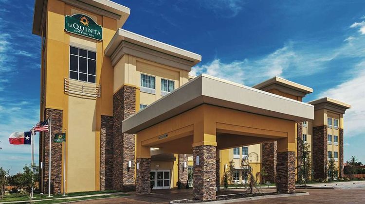 La Quinta Inn & Stes MSU Area Exterior