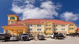La Quinta Inn & Suites Floresville Exterior