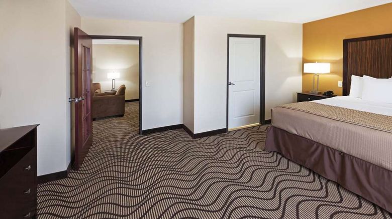 <b>La Quinta Inn & Suites Floresville Suite</b>. Images powered by <a href="https://iceportal.shijigroup.com/" title="IcePortal" target="_blank">IcePortal</a>.