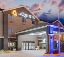 La Quinta Inn & Suites Ada Exterior