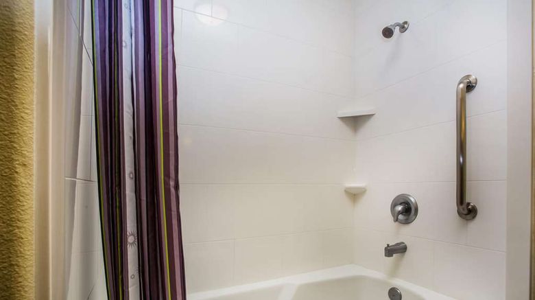 <b>La Quinta Inn & Suites Ely Suite</b>. Images powered by <a href="https://iceportal.shijigroup.com/" title="IcePortal" target="_blank">IcePortal</a>.