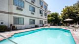 <b>La Quinta Inn & Suites Davis Pool</b>. Images powered by <a href="https://iceportal.shijigroup.com/" title="IcePortal" target="_blank">IcePortal</a>.