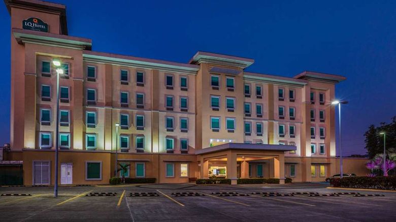 <b>La Quinta by Wyndham Poza Rica Exterior</b>. Images powered by <a href="https://iceportal.shijigroup.com/" title="IcePortal" target="_blank">IcePortal</a>.