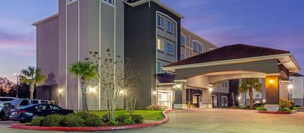 La Quinta Inn & Suites Leesville Exterior