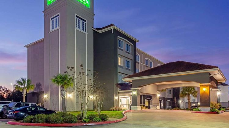La Quinta Inn & Suites Leesville Exterior