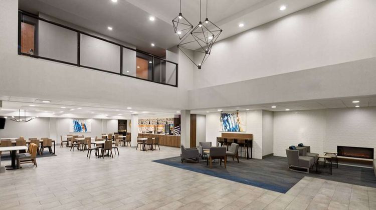 La Quinta Inn & Suites Kennewick Lobby