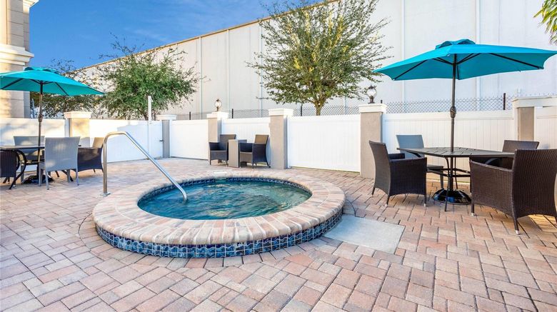 <b>La Quinta Inn & Suites Tampa Central Pool</b>. Images powered by <a href="https://iceportal.shijigroup.com/" title="IcePortal" target="_blank">IcePortal</a>.