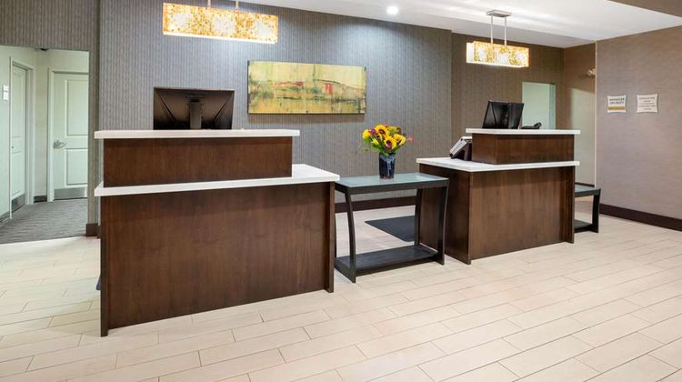 La Quinta Inn & Suites Bellingham Lobby