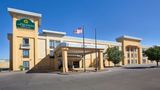La Quinta Inn & Suites Salina Exterior