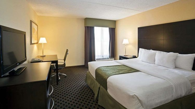 La Quinta Inn & Suites Salina Suite