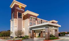 La Quinta Inn & Suites NW Beltway 8