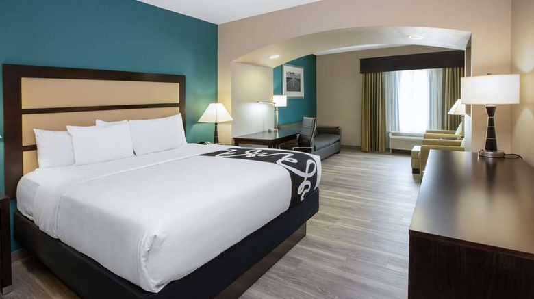<b>La Quinta Inn & Suites Durant Room</b>. Images powered by <a href="https://iceportal.shijigroup.com/" title="IcePortal" target="_blank">IcePortal</a>.