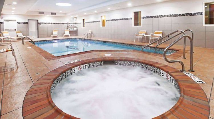 La Quinta Inn Ste Catoosa Pool