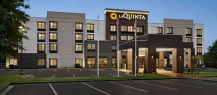 La Quinta Inn & Suites Newark - Elkton Exterior
