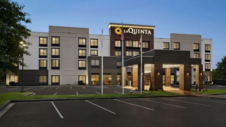 <b>La Quinta Inn & Suites Newark - Elkton Exterior</b>. Images powered by <a href="https://iceportal.shijigroup.com/" title="IcePortal" target="_blank">IcePortal</a>.