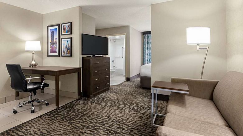 <b>La Quinta Inn & Suites Newark - Elkton Room</b>. Images powered by <a href="https://iceportal.shijigroup.com/" title="IcePortal" target="_blank">IcePortal</a>.