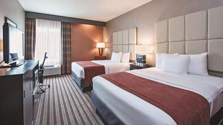 <b>La Quinta Inn & Stes Harrisburg-Hershey Room</b>. Images powered by <a href="https://iceportal.shijigroup.com/" title="IcePortal" target="_blank">IcePortal</a>.